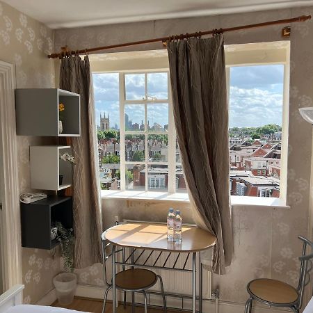 Super Located Studio In South Ken At Chelsea Cloister 런던 외부 사진