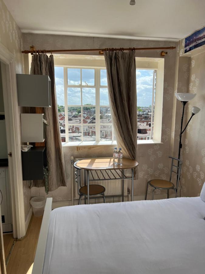 Super Located Studio In South Ken At Chelsea Cloister 런던 외부 사진